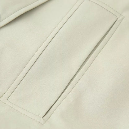 2025 new women's clothing European and American style fashionable design sense lapel bat style short windbreaker