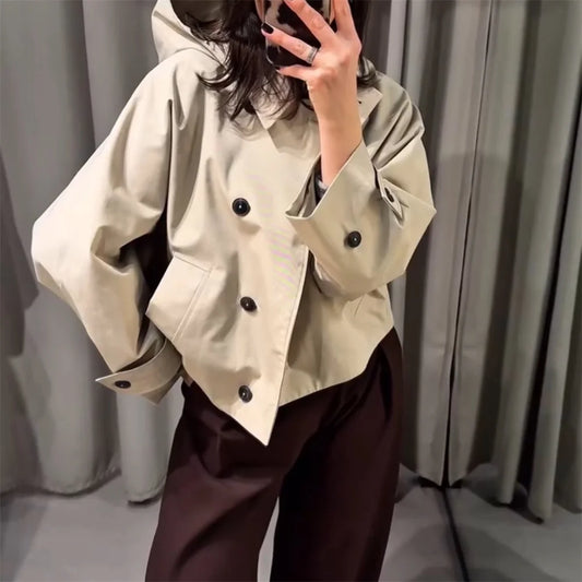 2025 new women's clothing European and American style fashionable design sense lapel bat style short windbreaker